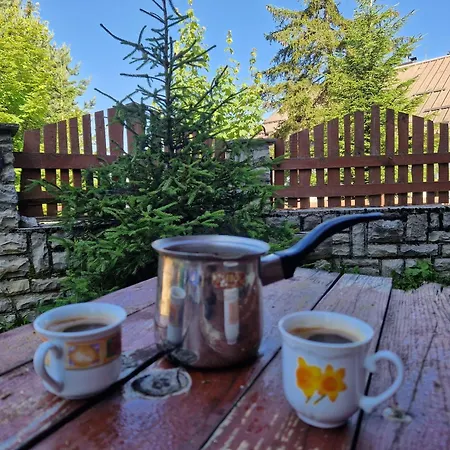 Hébergement de vacances Endzi Halal Villa 3Br Vlasic Oaza Mira Family Friendly No Alcohol In Villa *